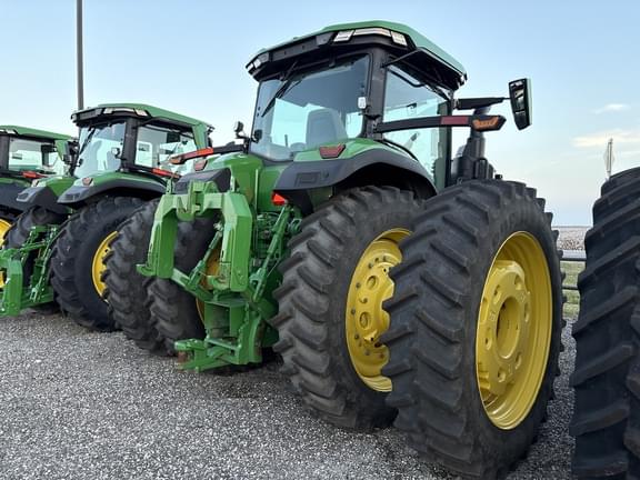 Image of John Deere 8R 370 equipment image 3