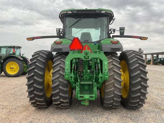 Image of John Deere 8R 370 equipment image 4