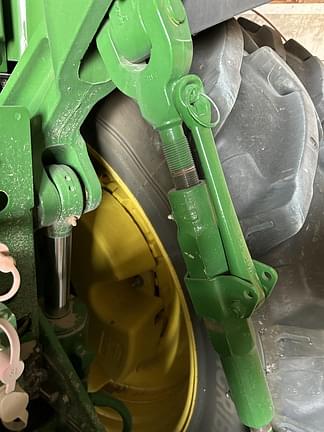 Image of John Deere 8R 370 equipment image 2