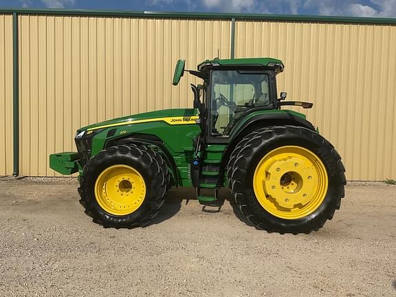 Image of John Deere 8R 370 equipment image 1