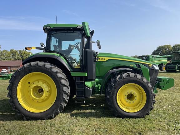 Image of John Deere 8R 370 equipment image 3