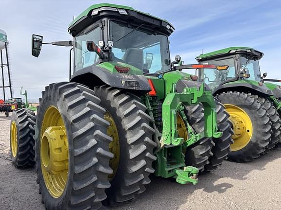 Image of John Deere 8R 370 equipment image 2