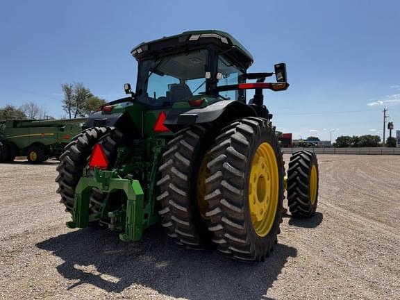 Image of John Deere 8R 370 equipment image 4