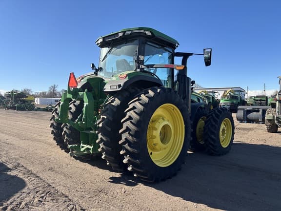 Image of John Deere 8R 370 equipment image 4