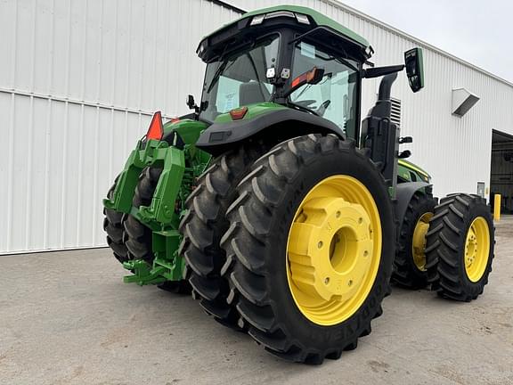 Image of John Deere 8R 370 equipment image 2