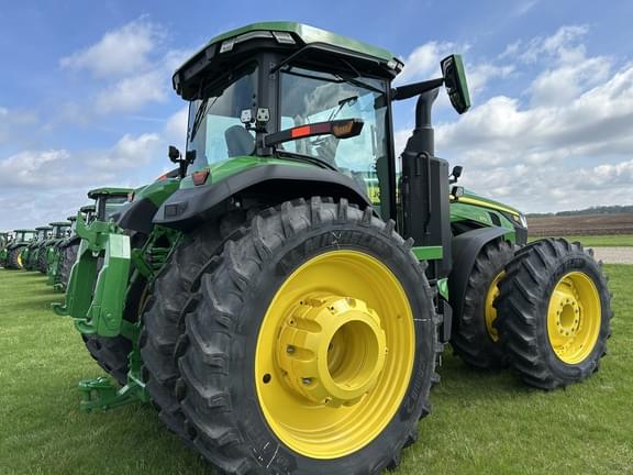 Image of John Deere 8R 370 equipment image 3