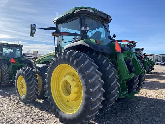 Image of John Deere 8R 370 equipment image 1