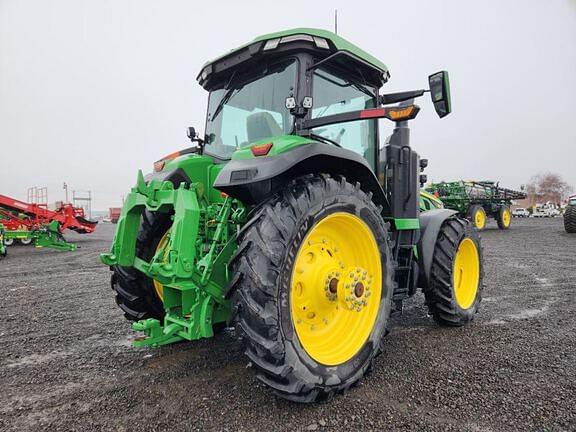 Image of John Deere 8R 370 equipment image 2