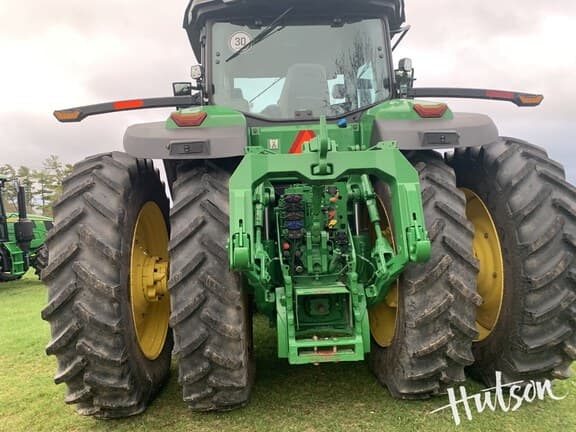 Image of John Deere 8R 370 equipment image 4