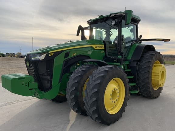 Image of John Deere 8R 370 equipment image 2