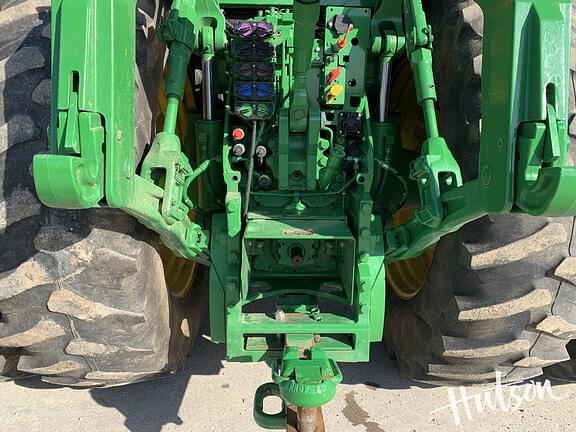 Image of John Deere 8R 370 equipment image 4