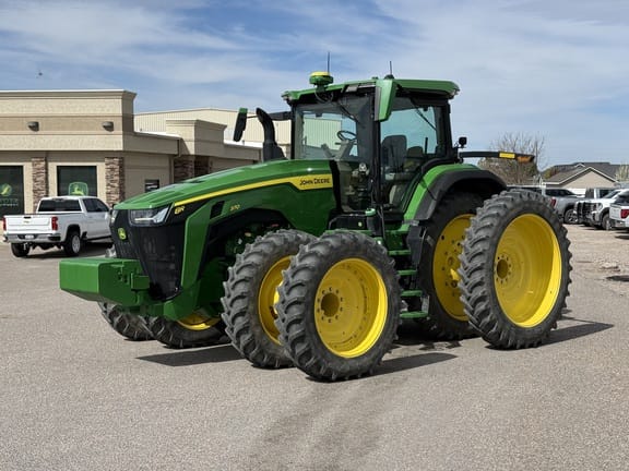 2023 John Deere 8R 370 Equipment Image0