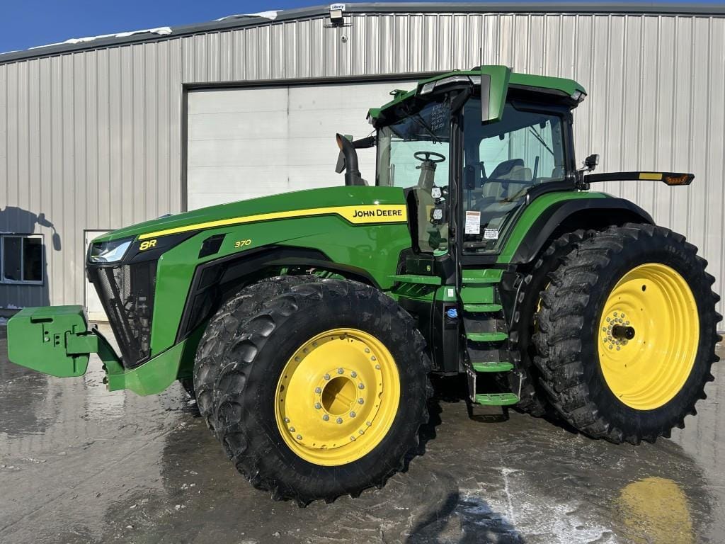 2023 John Deere 8R 370 Equipment Image0