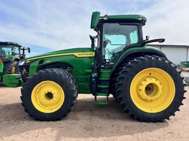Image of John Deere 8R 370 equipment image 2