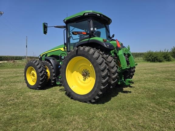 Image of John Deere 8R 370 equipment image 2