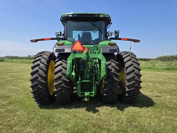 Image of John Deere 8R 370 equipment image 3