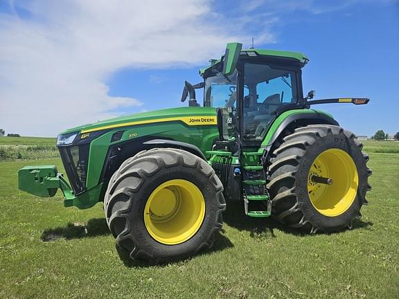 Image of John Deere 8R 370 equipment image 1