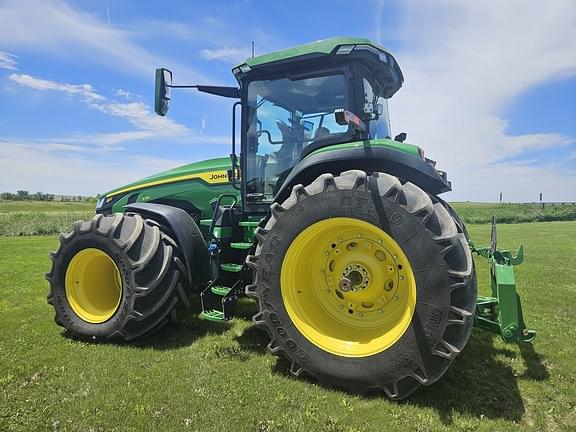 Image of John Deere 8R 370 equipment image 2