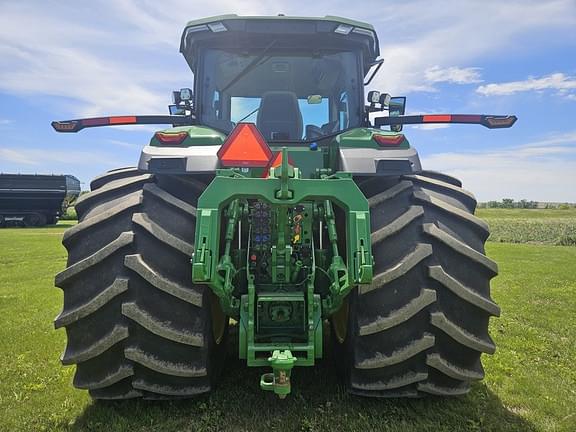 Image of John Deere 8R 370 equipment image 4