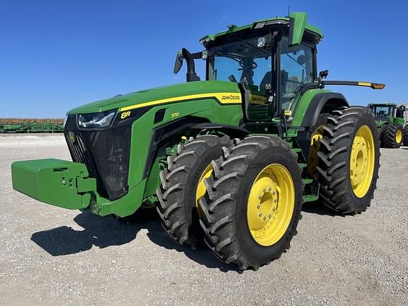 Image of John Deere 8R 370 Primary image