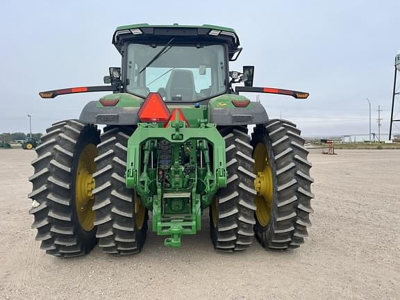 Image of John Deere 8R 370 equipment image 3