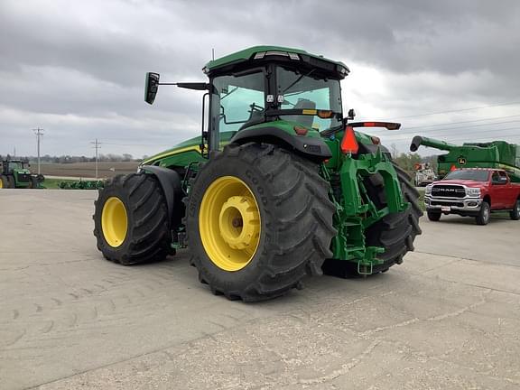 Image of John Deere 8R 370 equipment image 2