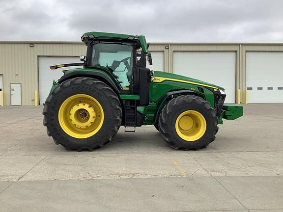 Image of John Deere 8R 370 Primary image