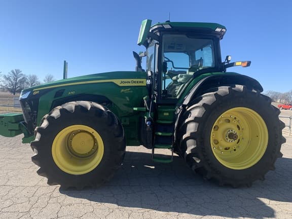 Image of John Deere 8R 370 equipment image 2