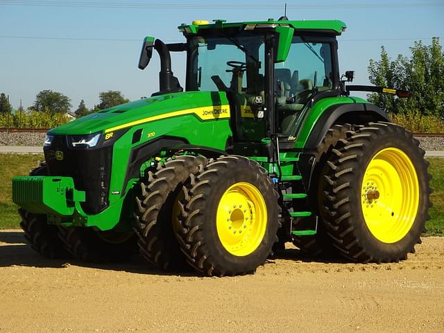 Image of John Deere 8R 370 equipment image 1