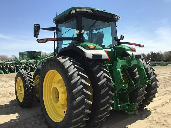 Image of John Deere 8R 370 equipment image 3