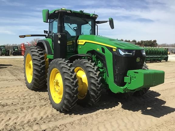 Image of John Deere 8R 370 Primary image