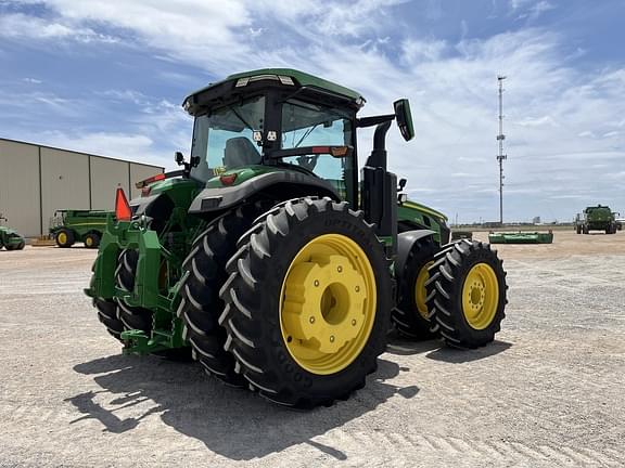 Image of John Deere 8R 370 equipment image 4