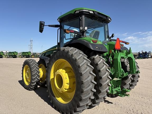 Image of John Deere 8R 370 equipment image 4