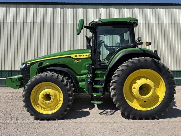Image of John Deere 8R 370 equipment image 3