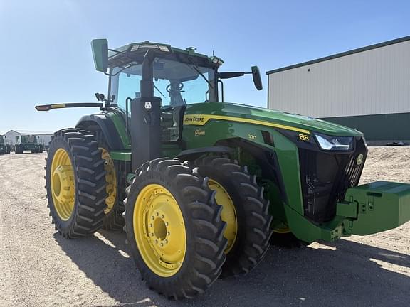 Image of John Deere 8R 370 Primary image