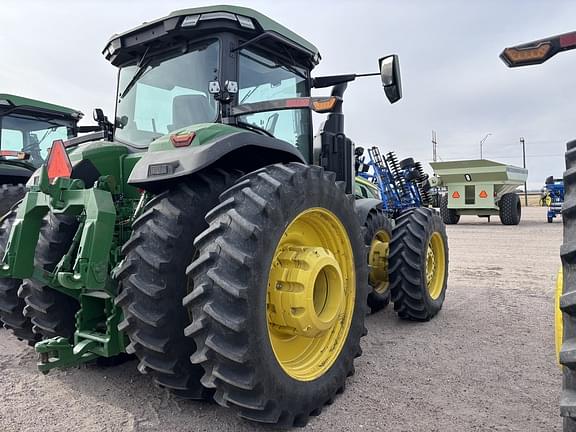 Image of John Deere 8R 370 equipment image 2