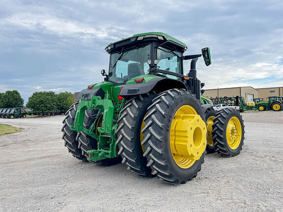 Image of John Deere 8R 370 equipment image 4