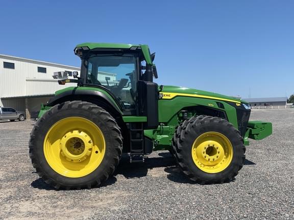 Image of John Deere 8R 370 equipment image 4