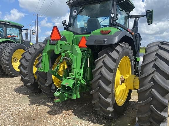 Image of John Deere 8R 370 equipment image 1