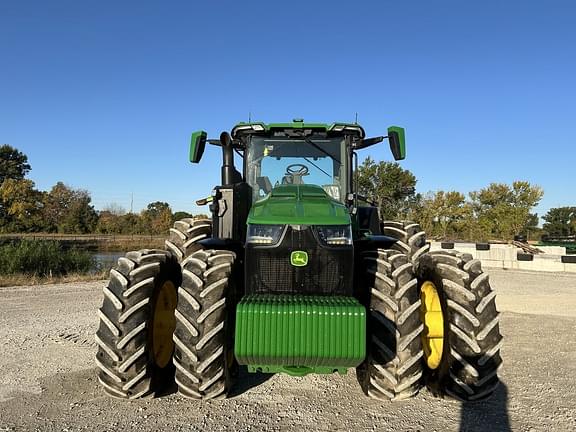 Image of John Deere 8R 370 equipment image 4