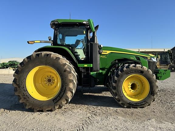 Image of John Deere 8R 370 equipment image 1