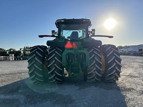 Image of John Deere 8R 370 equipment image 2