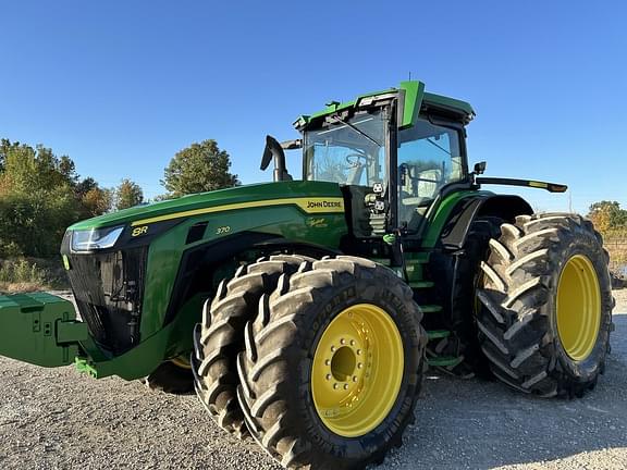 Image of John Deere 8R 370 equipment image 3