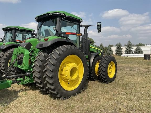 Image of John Deere 8R 370 equipment image 2