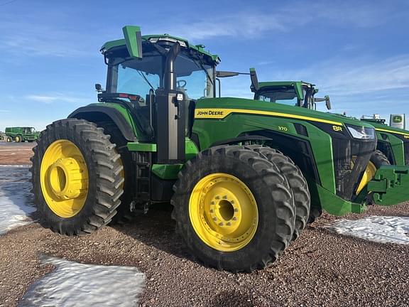 Image of John Deere 8R 370 equipment image 1