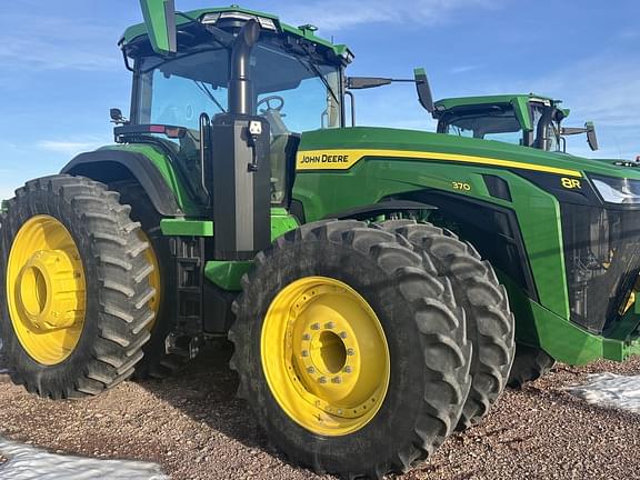 Image of John Deere 8R 370 equipment image 2