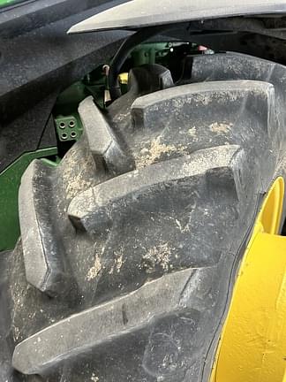 Image of John Deere 8R 370 equipment image 4