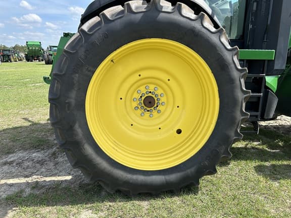 Image of John Deere 8R 370 equipment image 3