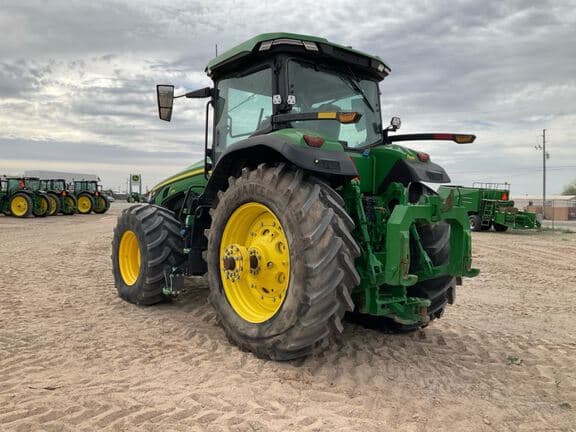 Image of John Deere 8R 370 equipment image 2