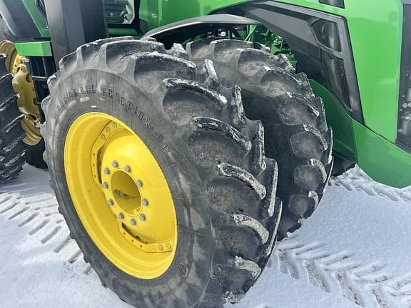 Image of John Deere 8R 370 equipment image 3